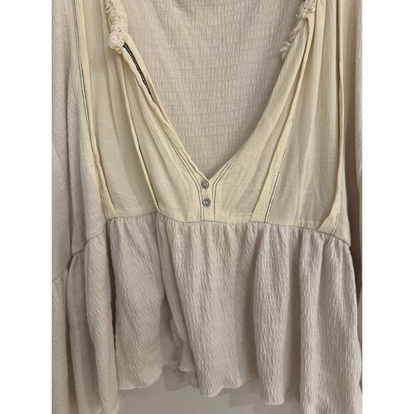 Urban Outfitters Cream Textured Boho Blouse • Size L - Picture 9 of 9